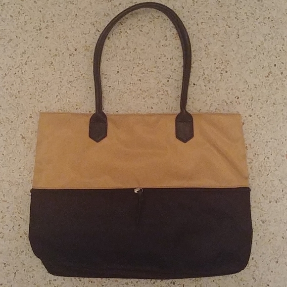 Signature Collection 2 in 1 Bag - Picture 2 of 8